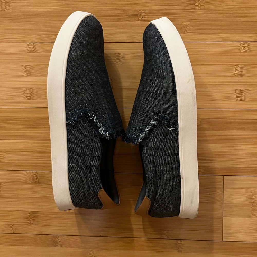 Dr. Scholl's Womens Scout Fray Slip-On Denim Shoes- Size 7.5 - Picture 4 of 7